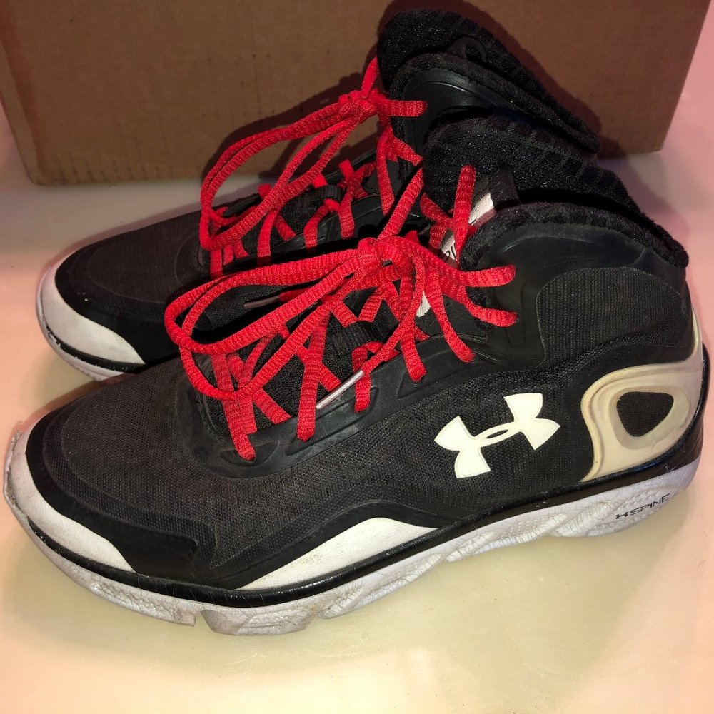 Under Armour Spine Bionic Sneakers (Black/White)